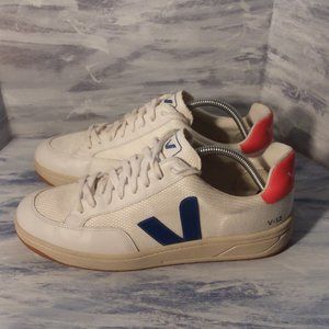 Veja V-12 B-Mesh Trainers Men size 10